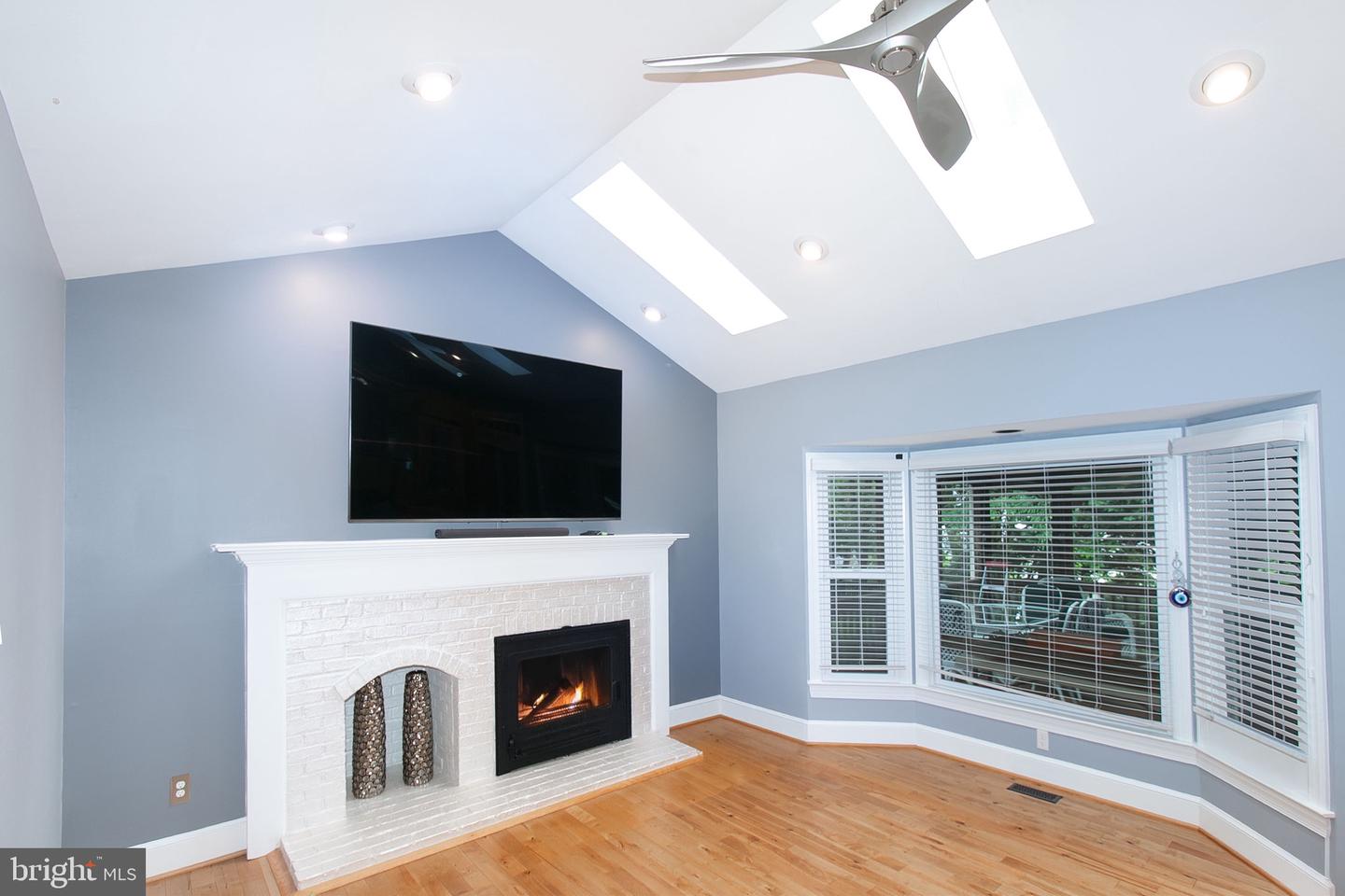 13500 OVER RIDGE CT, CHANTILLY, Virginia 20151, 5 Bedrooms Bedrooms, ,3 BathroomsBathrooms,Residential,For sale,13500 OVER RIDGE CT,VAFX2240270 MLS # VAFX2240270