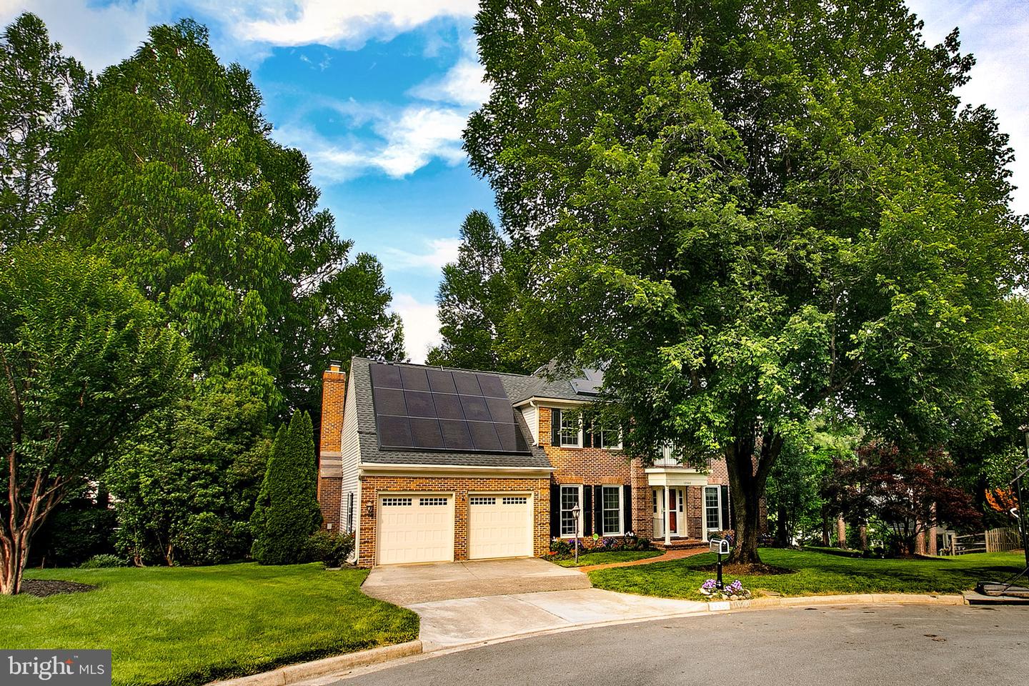 13500 OVER RIDGE CT, CHANTILLY, Virginia 20151, 5 Bedrooms Bedrooms, ,3 BathroomsBathrooms,Residential,For sale,13500 OVER RIDGE CT,VAFX2240270 MLS # VAFX2240270