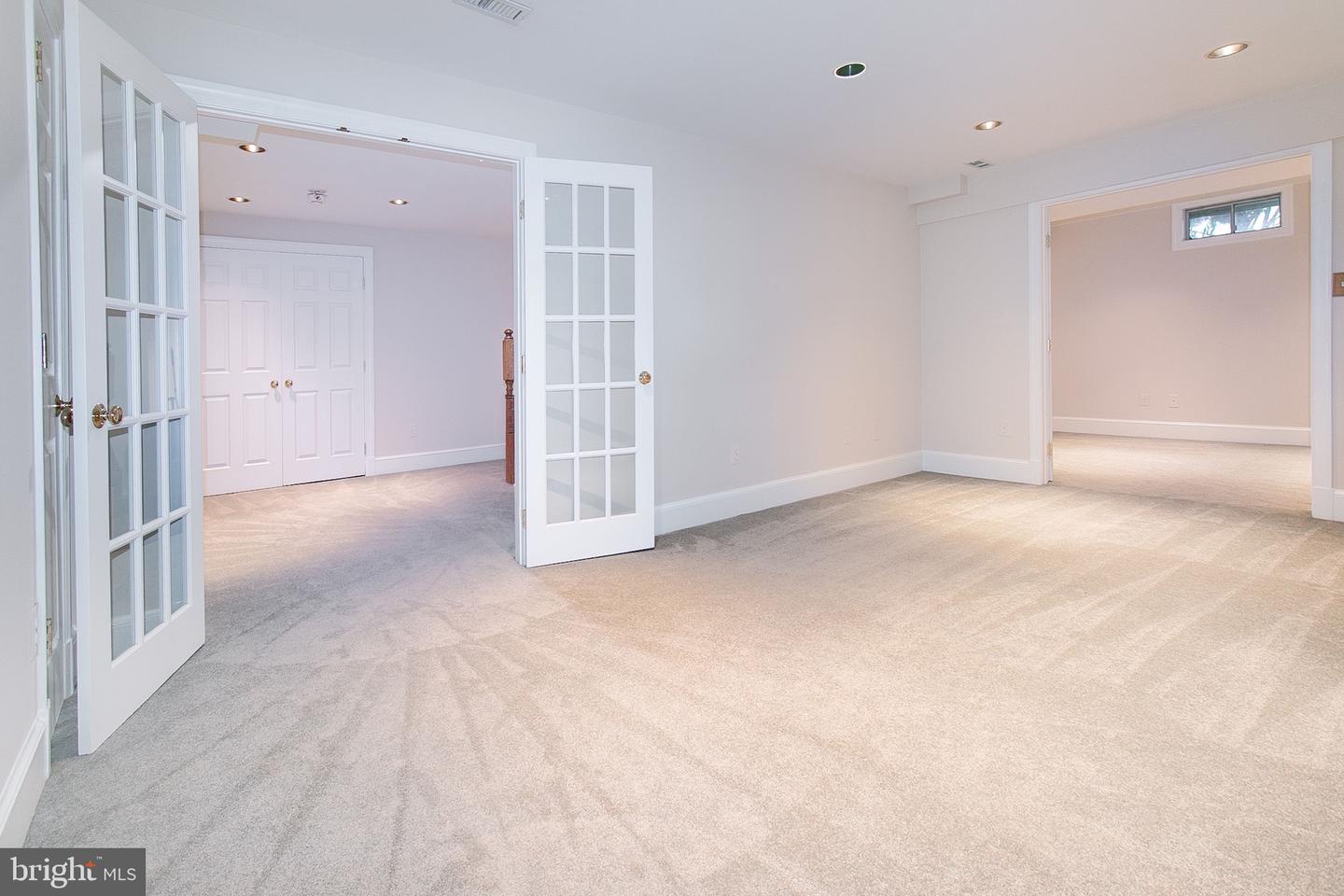 13500 OVER RIDGE CT, CHANTILLY, Virginia 20151, 5 Bedrooms Bedrooms, ,3 BathroomsBathrooms,Residential,For sale,13500 OVER RIDGE CT,VAFX2240270 MLS # VAFX2240270
