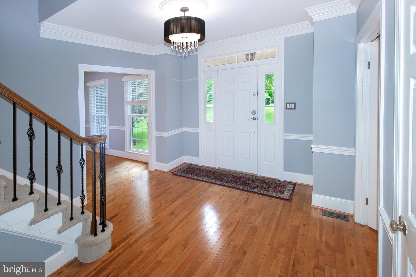 13500 OVER RIDGE CT, CHANTILLY, Virginia 20151, 5 Bedrooms Bedrooms, ,3 BathroomsBathrooms,Residential,For sale,13500 OVER RIDGE CT,VAFX2240270 MLS # VAFX2240270
