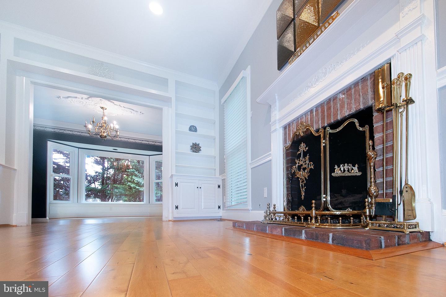 13500 OVER RIDGE CT, CHANTILLY, Virginia 20151, 5 Bedrooms Bedrooms, ,3 BathroomsBathrooms,Residential,For sale,13500 OVER RIDGE CT,VAFX2240270 MLS # VAFX2240270