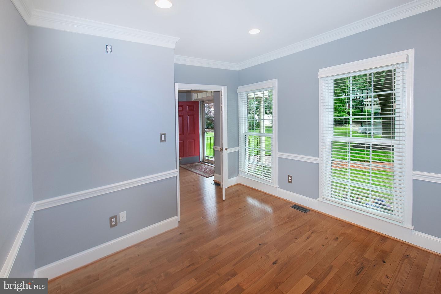 13500 OVER RIDGE CT, CHANTILLY, Virginia 20151, 5 Bedrooms Bedrooms, ,3 BathroomsBathrooms,Residential,For sale,13500 OVER RIDGE CT,VAFX2240270 MLS # VAFX2240270