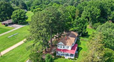 370 KING CARTER DR, IRVINGTON, Virginia 22480, 3 Bedrooms Bedrooms, 7 Rooms Rooms,2 BathroomsBathrooms,Residential,For sale,370 KING CARTER DR,VALV2000800 MLS # VALV2000800