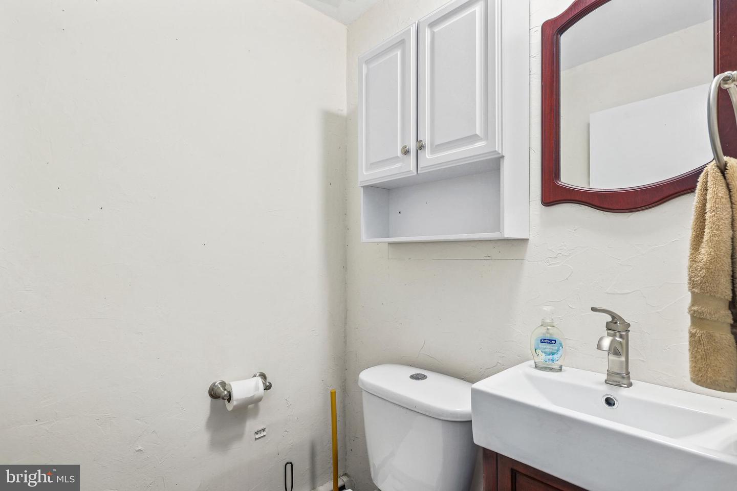 39747 THE NARROWS RD, WATERFORD, Virginia 20197, 5 Bedrooms Bedrooms, ,2 BathroomsBathrooms,Residential,For sale,39747 THE NARROWS RD,VALO2096534 MLS # VALO2096534