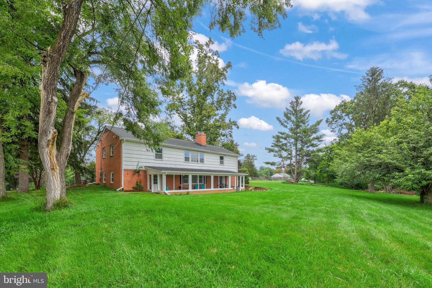 39747 THE NARROWS RD, WATERFORD, Virginia 20197, 5 Bedrooms Bedrooms, ,2 BathroomsBathrooms,Residential,For sale,39747 THE NARROWS RD,VALO2096534 MLS # VALO2096534