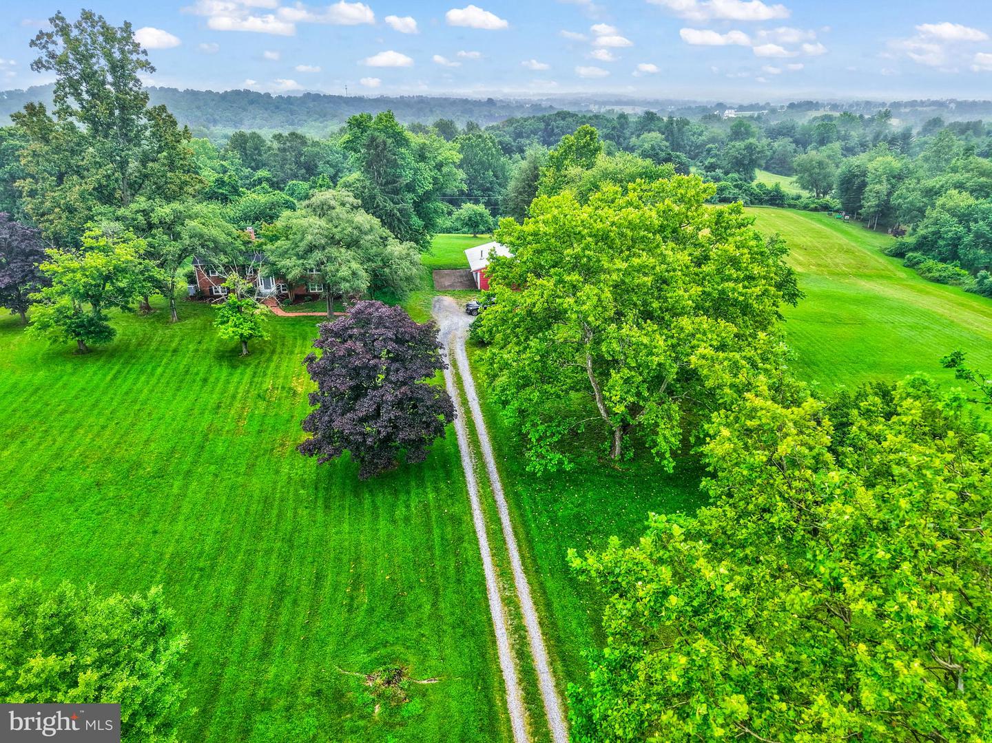 39747 THE NARROWS RD, WATERFORD, Virginia 20197, 5 Bedrooms Bedrooms, ,2 BathroomsBathrooms,Residential,For sale,39747 THE NARROWS RD,VALO2096534 MLS # VALO2096534