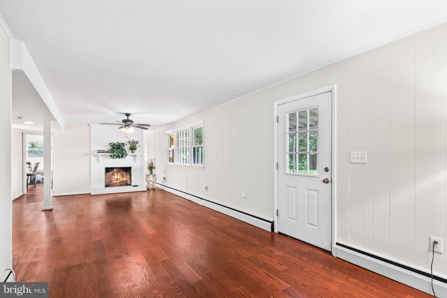 39747 THE NARROWS RD, WATERFORD, Virginia 20197, 5 Bedrooms Bedrooms, ,2 BathroomsBathrooms,Residential,For sale,39747 THE NARROWS RD,VALO2096534 MLS # VALO2096534