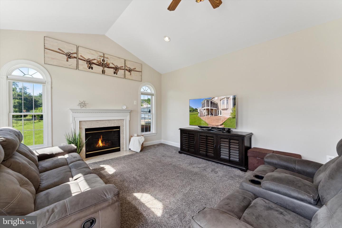 6422 VIEW CT, BROAD RUN, Virginia 20137, 5 Bedrooms Bedrooms, ,3 BathroomsBathrooms,Residential,For sale,6422 VIEW CT,VAFQ2016658 MLS # VAFQ2016658
