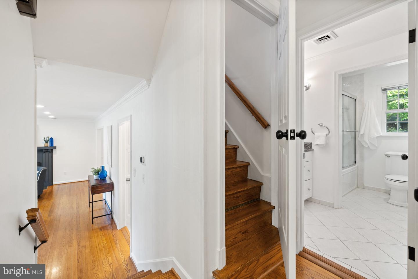 10717 HOWERTON AVE, FAIRFAX, Virginia 22030, 5 Bedrooms Bedrooms, ,3 BathroomsBathrooms,Residential,For sale,10717 HOWERTON AVE,VAFC2006332 MLS # VAFC2006332