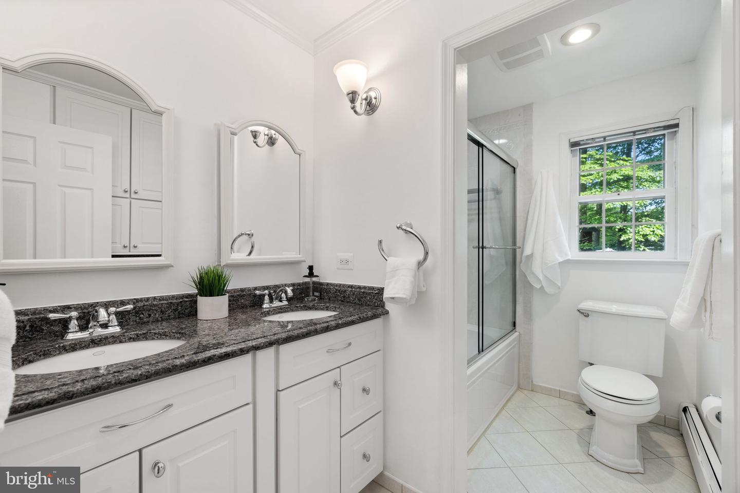 10717 HOWERTON AVE, FAIRFAX, Virginia 22030, 5 Bedrooms Bedrooms, ,3 BathroomsBathrooms,Residential,For sale,10717 HOWERTON AVE,VAFC2006332 MLS # VAFC2006332