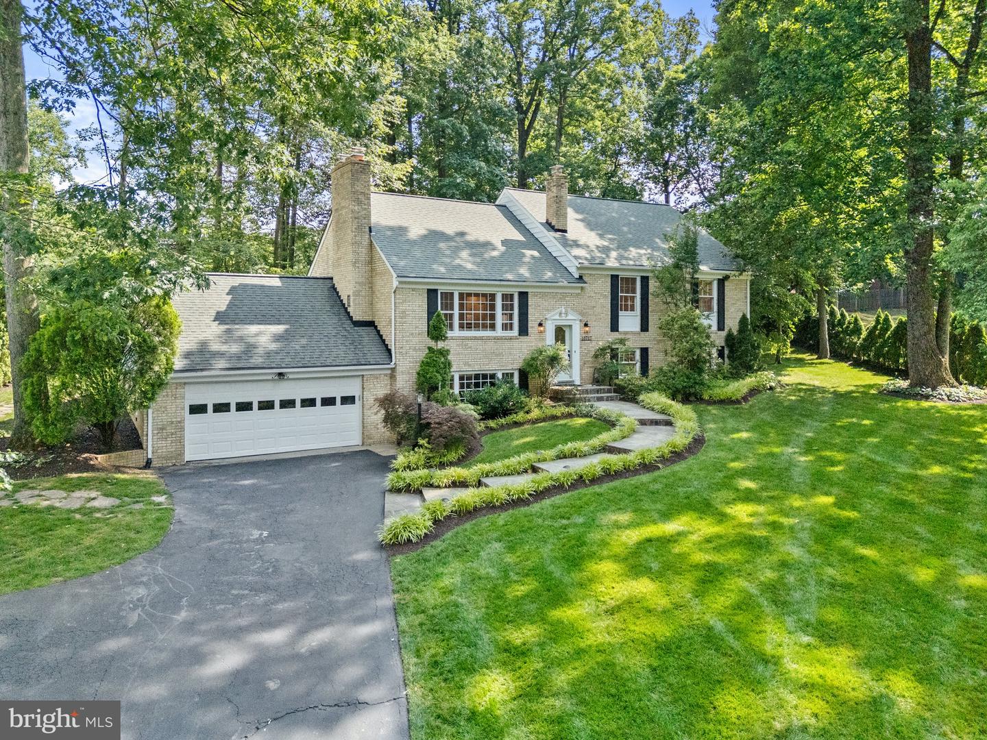 10717 HOWERTON AVE, FAIRFAX, Virginia 22030, 5 Bedrooms Bedrooms, ,3 BathroomsBathrooms,Residential,For sale,10717 HOWERTON AVE,VAFC2006332 MLS # VAFC2006332