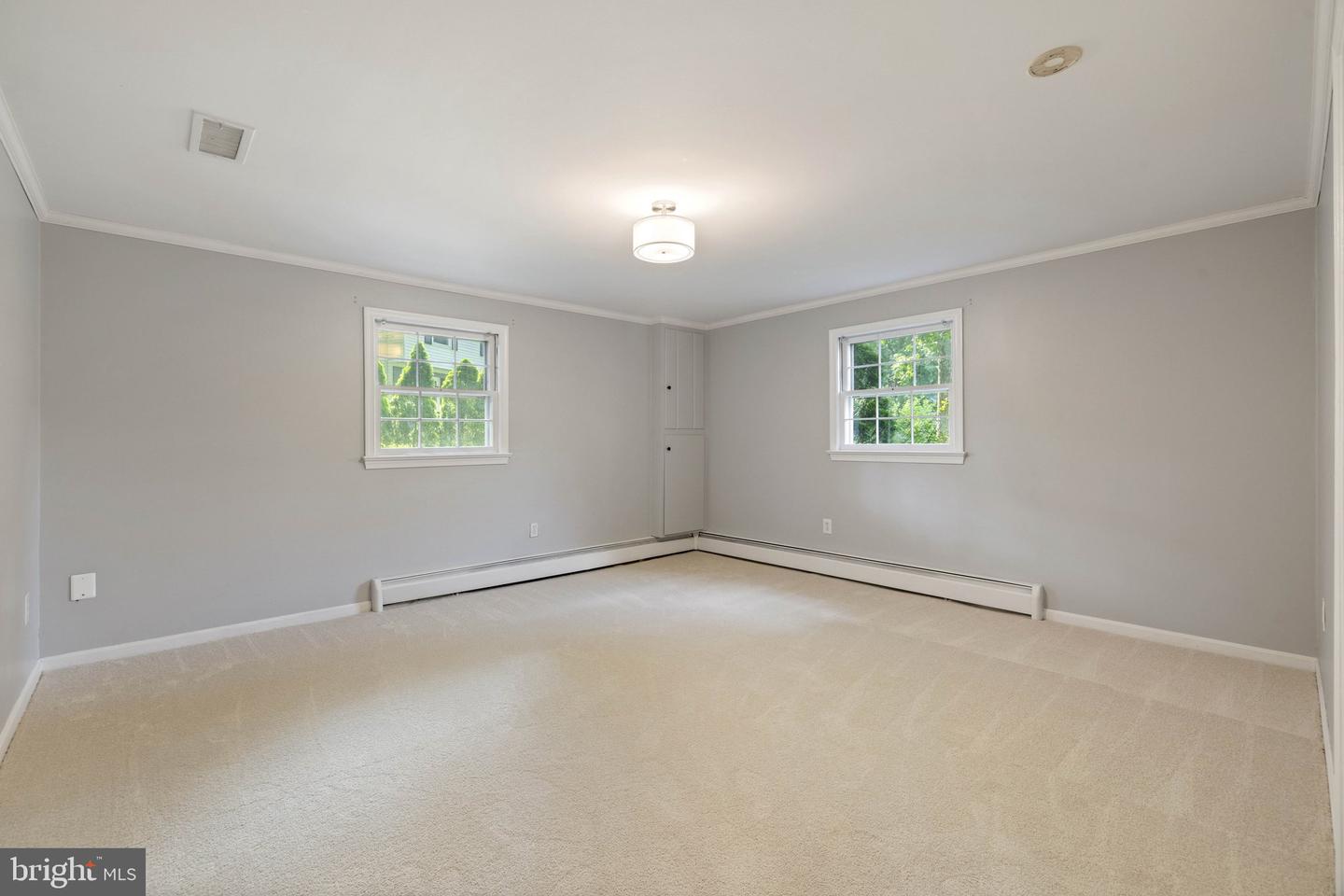 10717 HOWERTON AVE, FAIRFAX, Virginia 22030, 5 Bedrooms Bedrooms, ,3 BathroomsBathrooms,Residential,For sale,10717 HOWERTON AVE,VAFC2006332 MLS # VAFC2006332