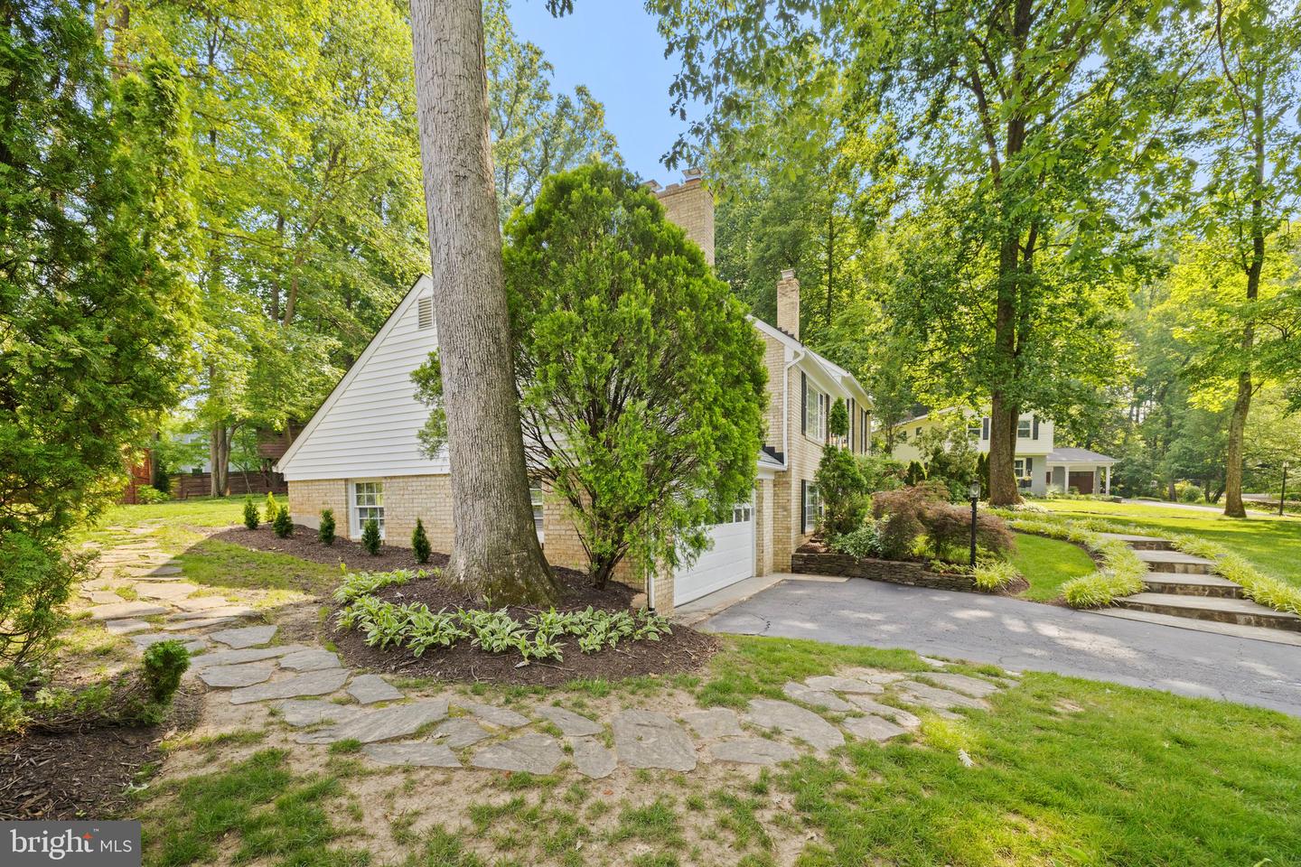 10717 HOWERTON AVE, FAIRFAX, Virginia 22030, 5 Bedrooms Bedrooms, ,3 BathroomsBathrooms,Residential,For sale,10717 HOWERTON AVE,VAFC2006332 MLS # VAFC2006332