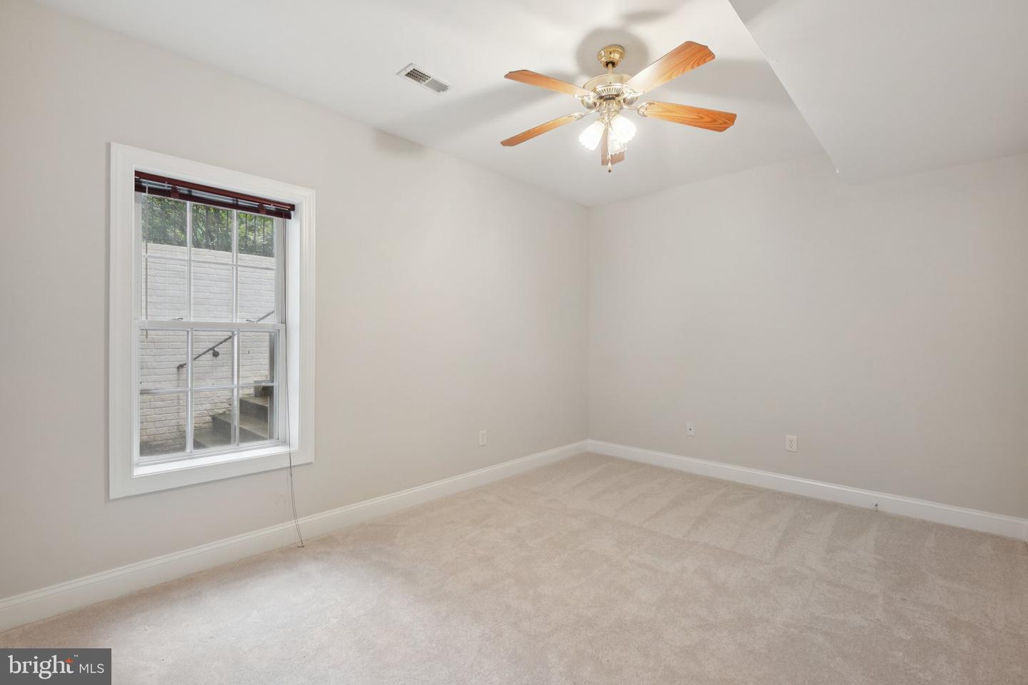 13432 CLASSIC OAKS CT, MANASSAS, Virginia 20112, 5 Bedrooms Bedrooms, ,4 BathroomsBathrooms,Residential,For sale,13432 CLASSIC OAKS CT,VAPW2094966 MLS # VAPW2094966