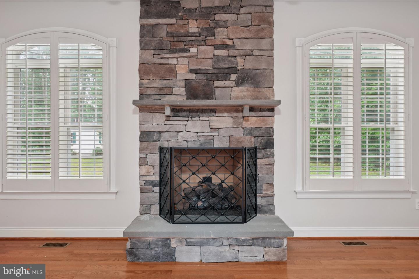 13432 CLASSIC OAKS CT, MANASSAS, Virginia 20112, 5 Bedrooms Bedrooms, ,4 BathroomsBathrooms,Residential,For sale,13432 CLASSIC OAKS CT,VAPW2094966 MLS # VAPW2094966