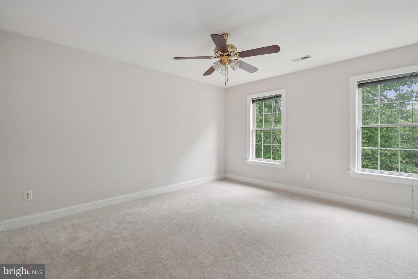 13432 CLASSIC OAKS CT, MANASSAS, Virginia 20112, 5 Bedrooms Bedrooms, ,4 BathroomsBathrooms,Residential,For sale,13432 CLASSIC OAKS CT,VAPW2094966 MLS # VAPW2094966
