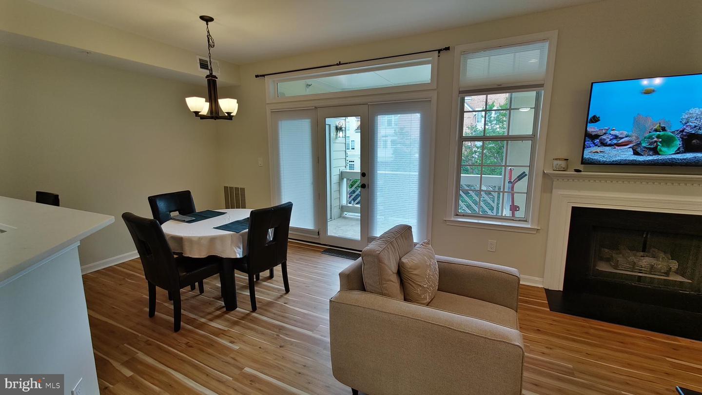 1304-B GARDEN WALL CIR #105, RESTON, Virginia 20194, 2 Bedrooms Bedrooms, ,2 BathroomsBathrooms,Residential,For sale,1304-B GARDEN WALL CIR #105,VAFX2241880 MLS # VAFX2241880