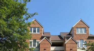 1304-B GARDEN WALL CIR #105, RESTON, Virginia 20194, 2 Bedrooms Bedrooms, ,2 BathroomsBathrooms,Residential,For sale,1304-B GARDEN WALL CIR #105,VAFX2241880 MLS # VAFX2241880
