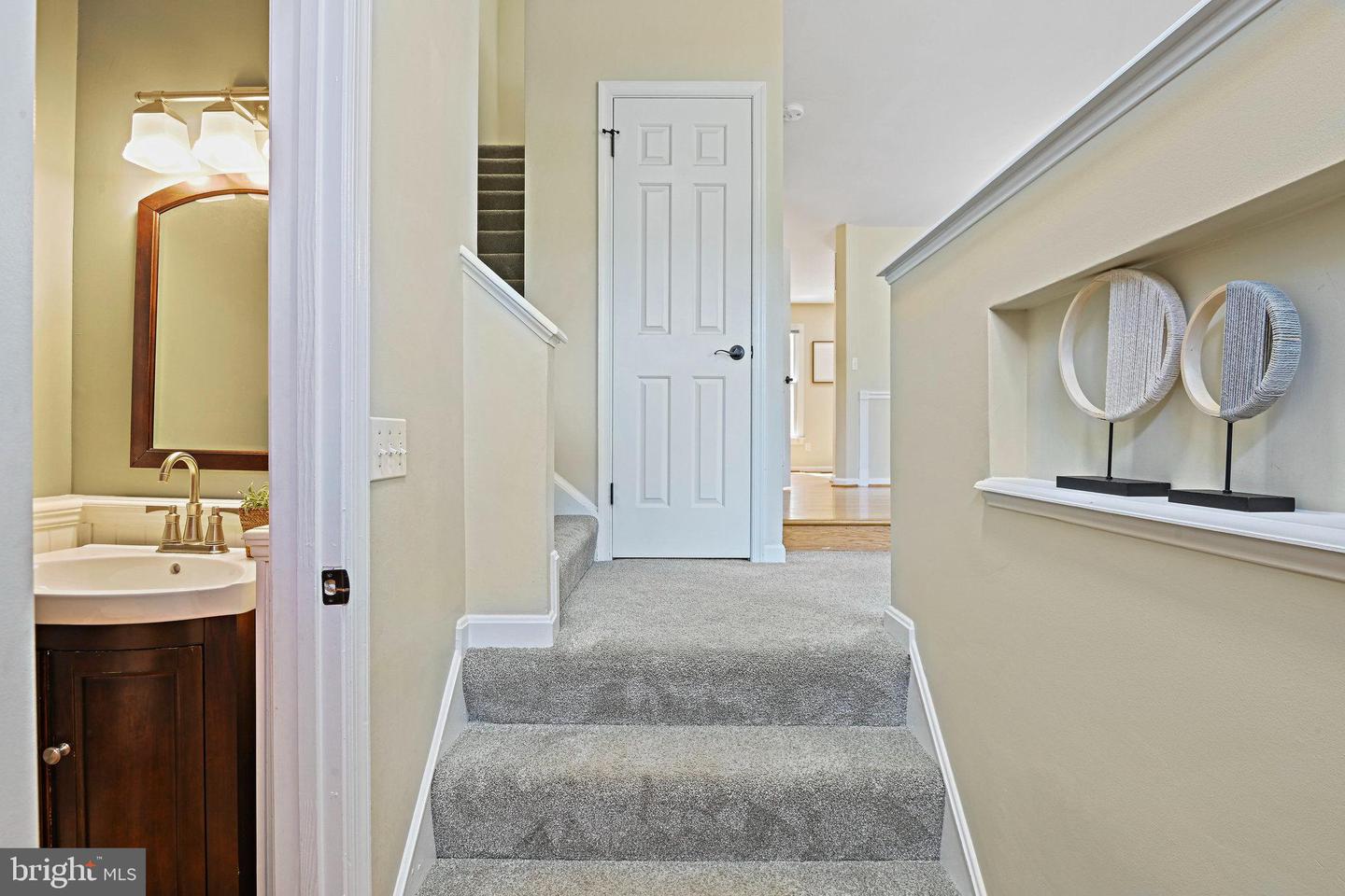 1205 BOND ST, HERNDON, Virginia 20170, 3 Bedrooms Bedrooms, ,2 BathroomsBathrooms,Residential,For sale,1205 BOND ST,VAFX2241950 MLS # VAFX2241950