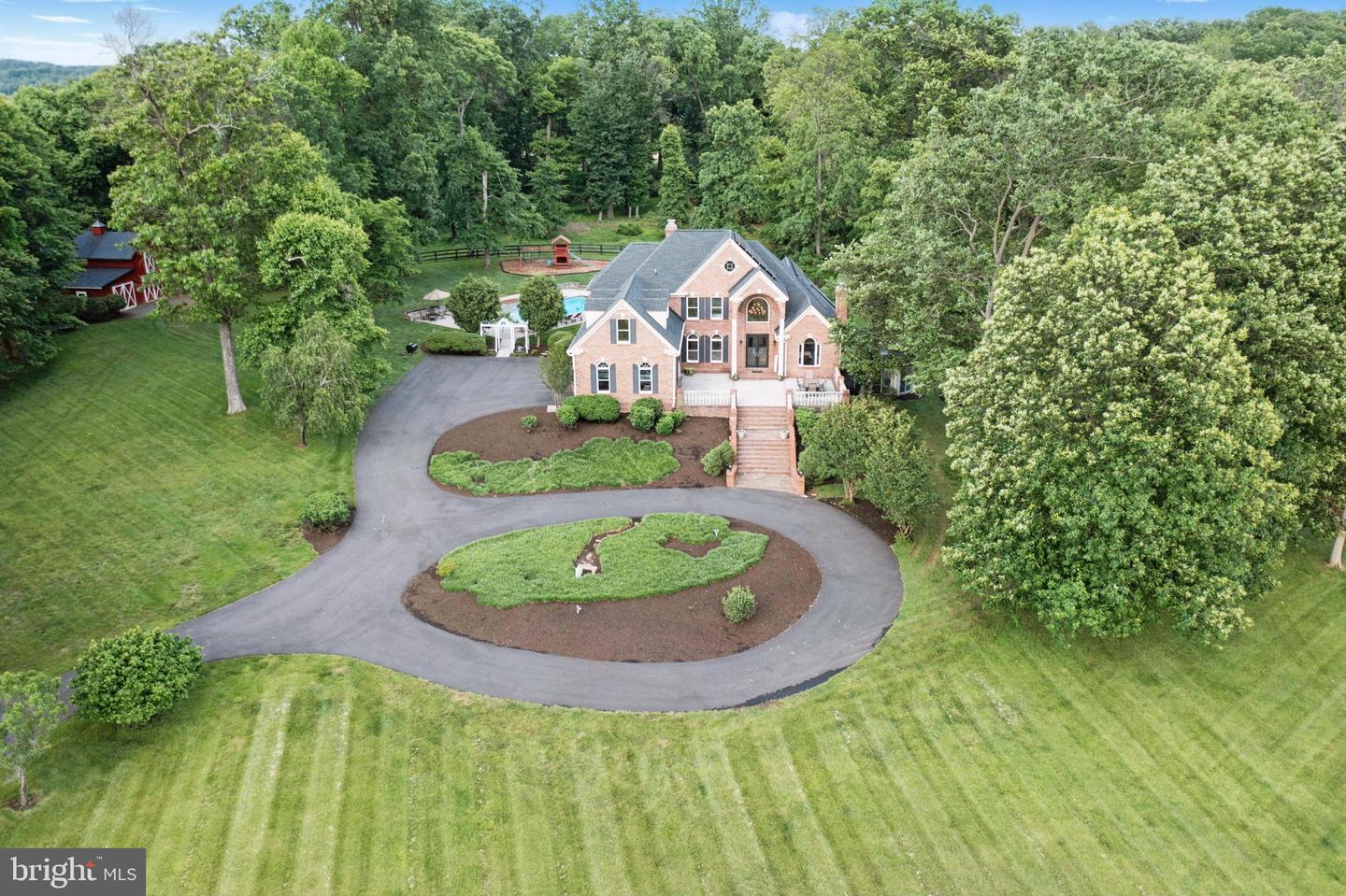 15264 LOYALTY RD, WATERFORD, Virginia 20197, 5 Bedrooms Bedrooms, ,4 BathroomsBathrooms,Residential,For sale,15264 LOYALTY RD,VALO2097326 MLS # VALO2097326