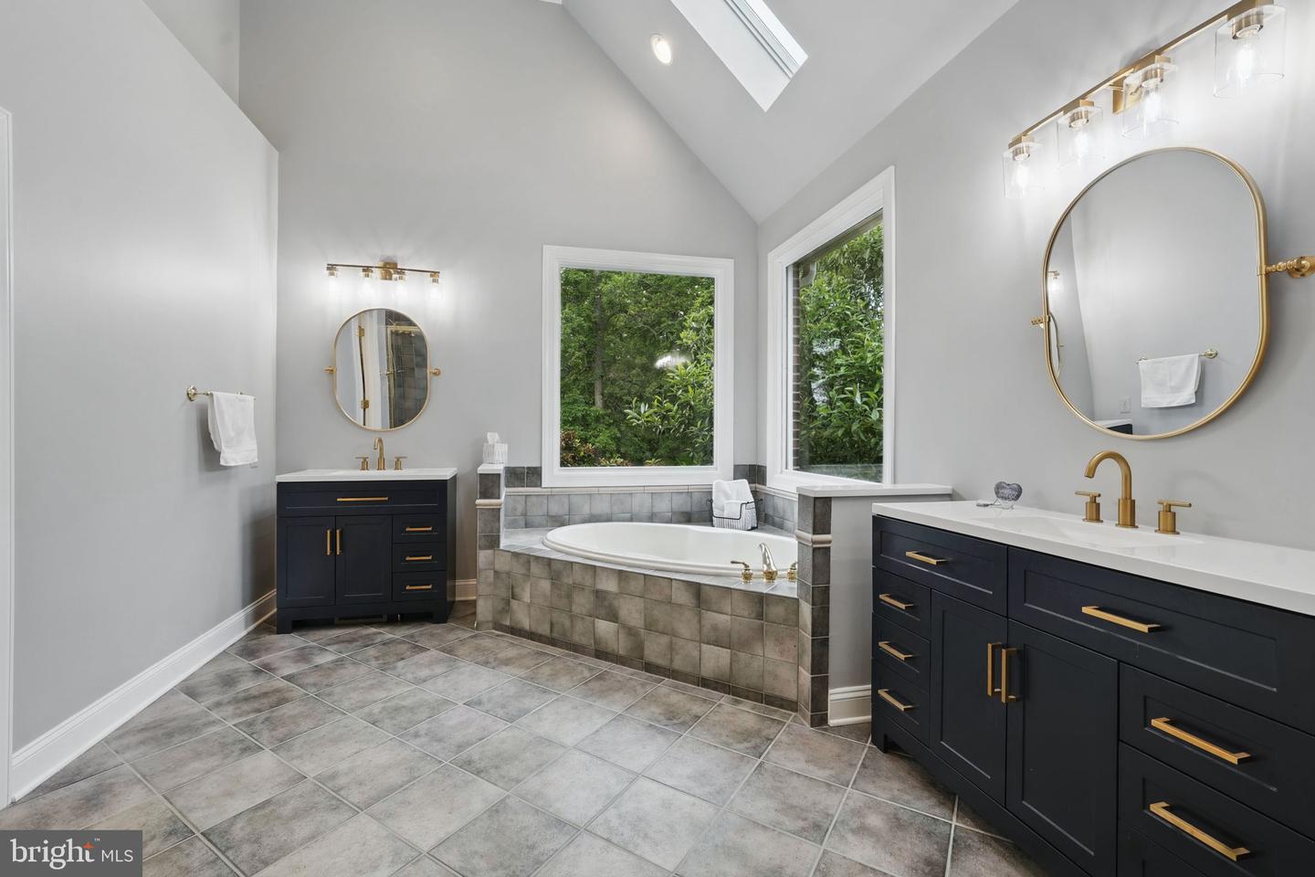 15264 LOYALTY RD, WATERFORD, Virginia 20197, 5 Bedrooms Bedrooms, ,4 BathroomsBathrooms,Residential,For sale,15264 LOYALTY RD,VALO2097326 MLS # VALO2097326