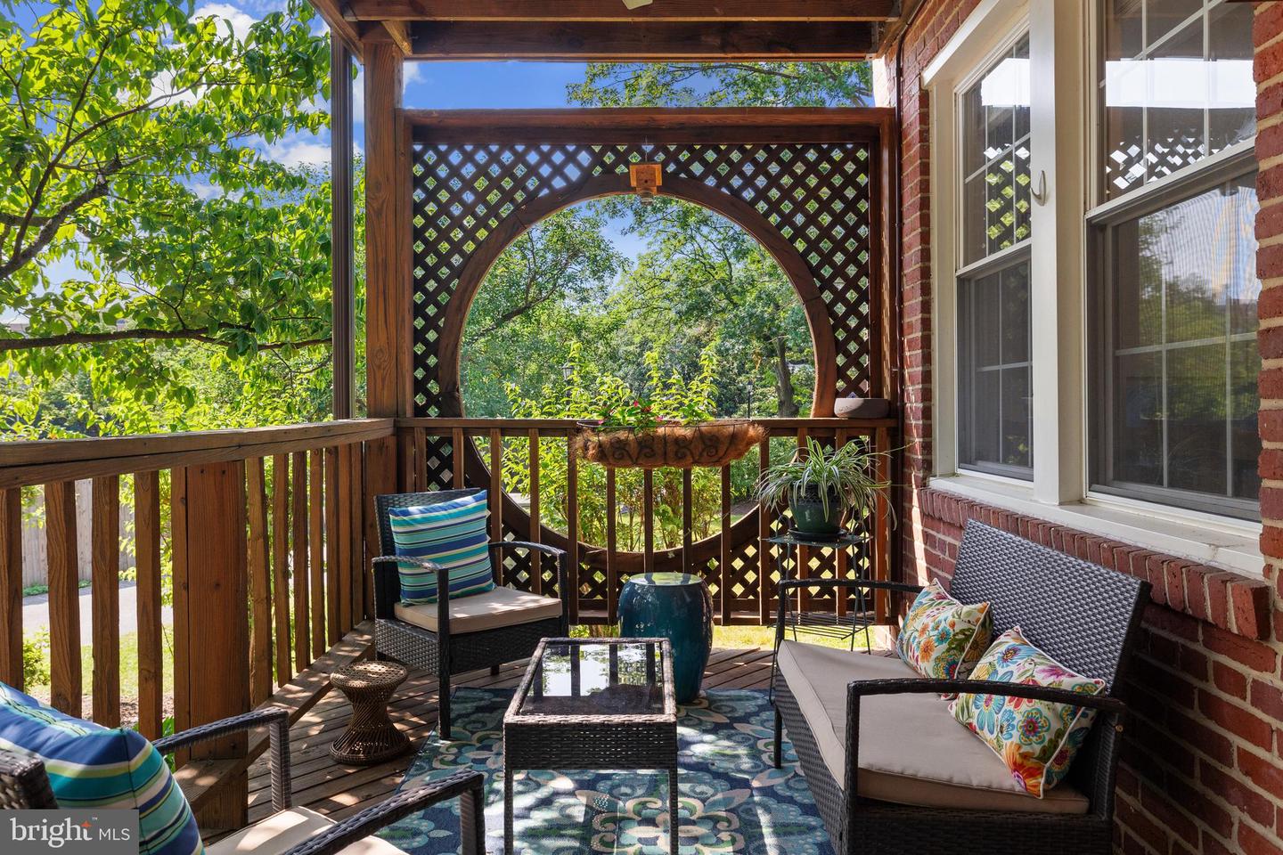 3 RUSSELL RD #3B, ALEXANDRIA, Virginia 22301, 2 Bedrooms Bedrooms, ,1 BathroomBathrooms,Residential,For sale,3 RUSSELL RD #3B,VAAX2045646 MLS # VAAX2045646