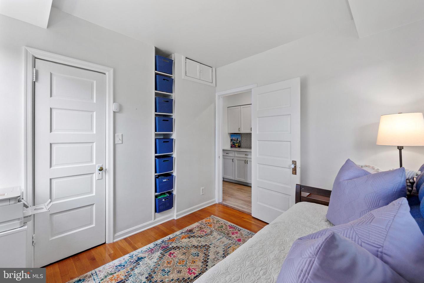 3 RUSSELL RD #3B, ALEXANDRIA, Virginia 22301, 2 Bedrooms Bedrooms, ,1 BathroomBathrooms,Residential,For sale,3 RUSSELL RD #3B,VAAX2045646 MLS # VAAX2045646