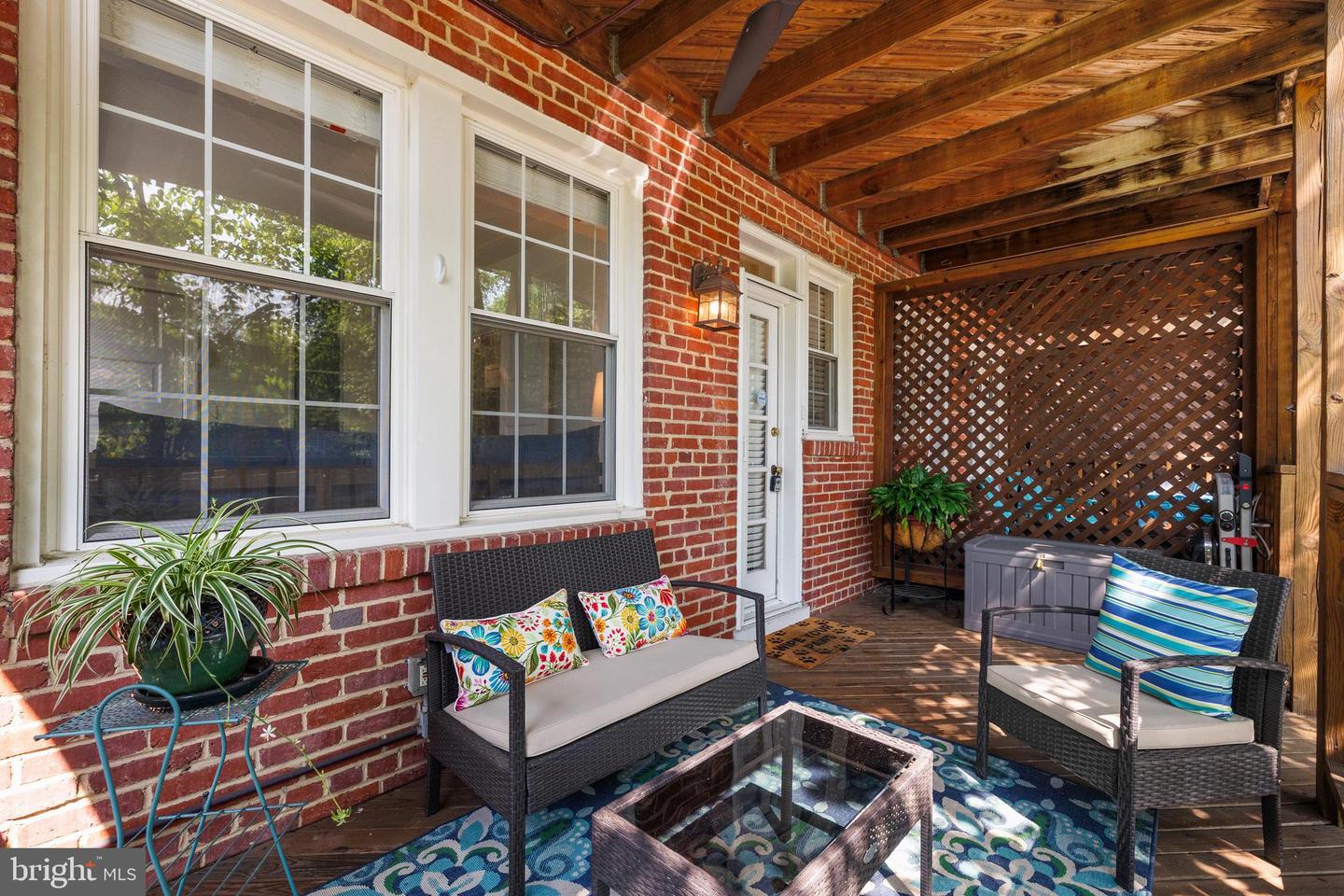 3 RUSSELL RD #3B, ALEXANDRIA, Virginia 22301, 2 Bedrooms Bedrooms, ,1 BathroomBathrooms,Residential,For sale,3 RUSSELL RD #3B,VAAX2045646 MLS # VAAX2045646