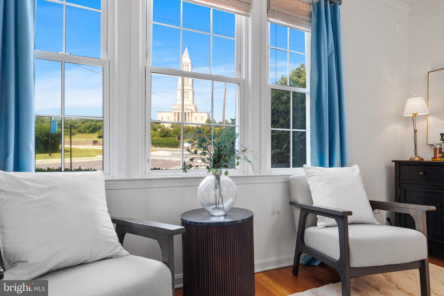 3 RUSSELL RD #3B, ALEXANDRIA, Virginia 22301, 2 Bedrooms Bedrooms, ,1 BathroomBathrooms,Residential,For sale,3 RUSSELL RD #3B,VAAX2045646 MLS # VAAX2045646