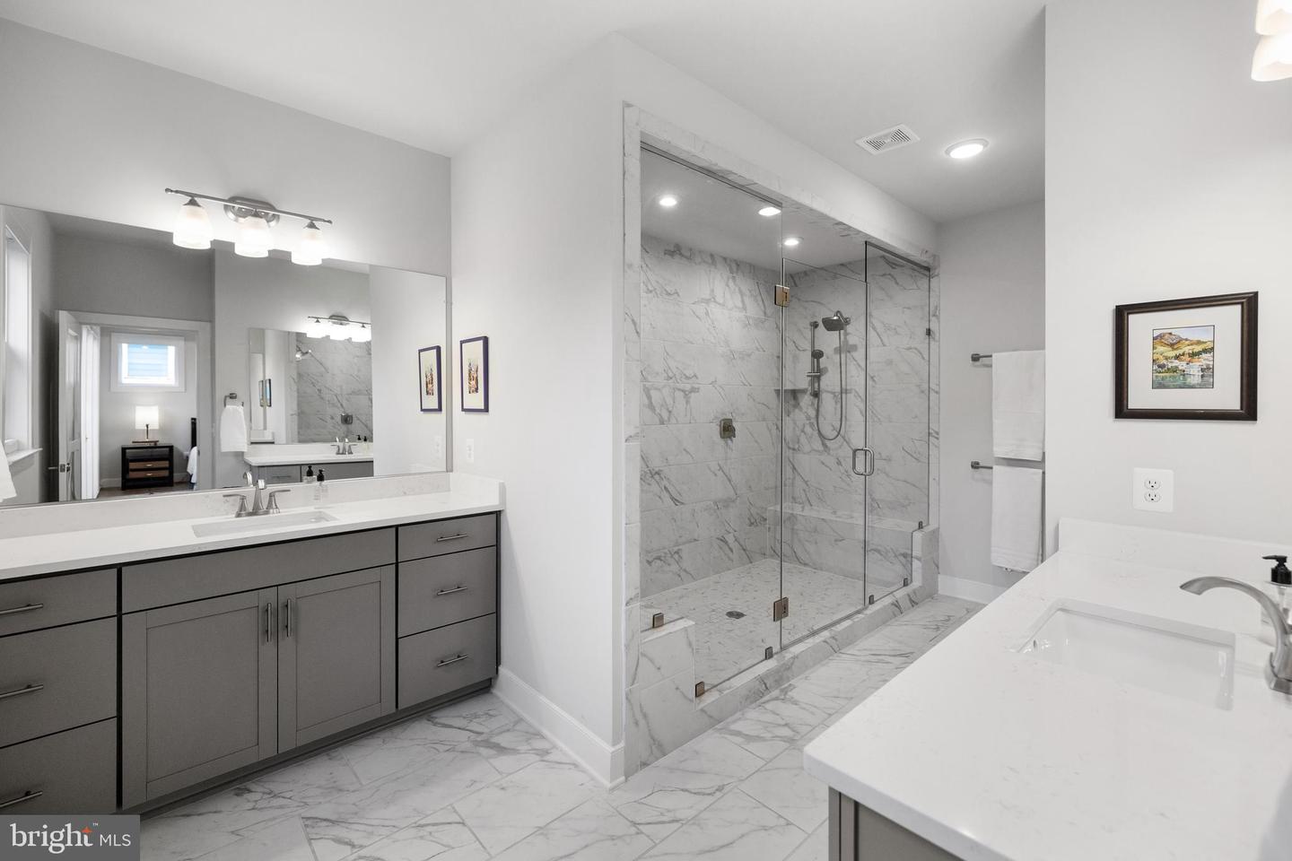 4635 WOOD GLEN RD, FAIRFAX, Virginia 22032, 5 Bedrooms Bedrooms, ,4 BathroomsBathrooms,Residential,For sale,4635 WOOD GLEN RD,VAFX2243760 MLS # VAFX2243760