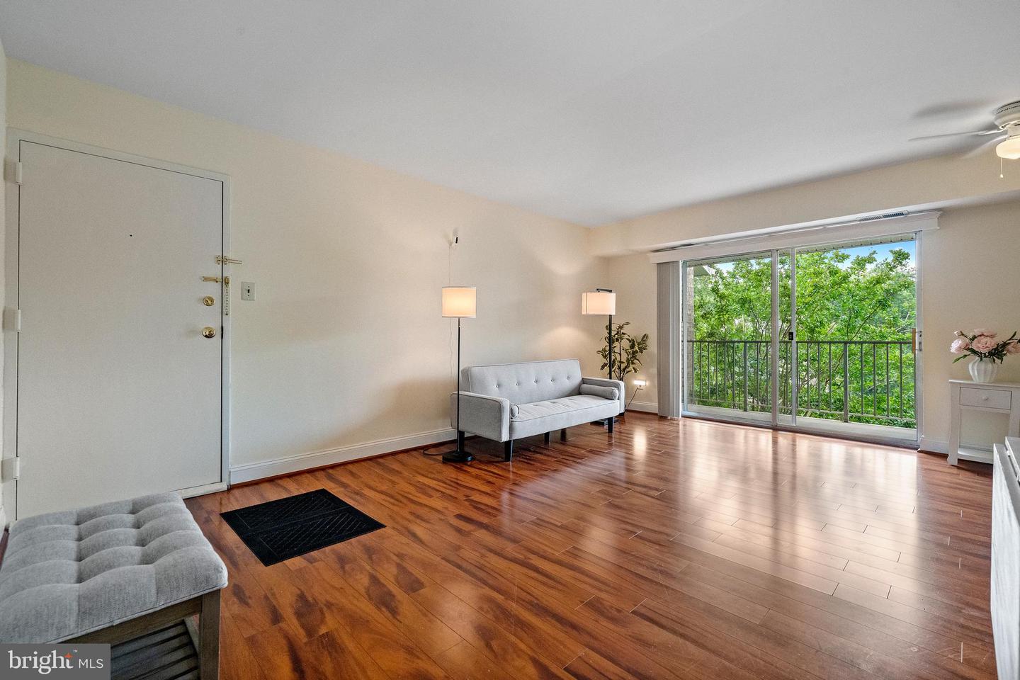 7984 AUDUBON AVE #203, ALEXANDRIA, Virginia 22306, 2 Bedrooms Bedrooms, ,1 BathroomBathrooms,Residential,For sale,7984 AUDUBON AVE #203,VAFX2243866 MLS # VAFX2243866