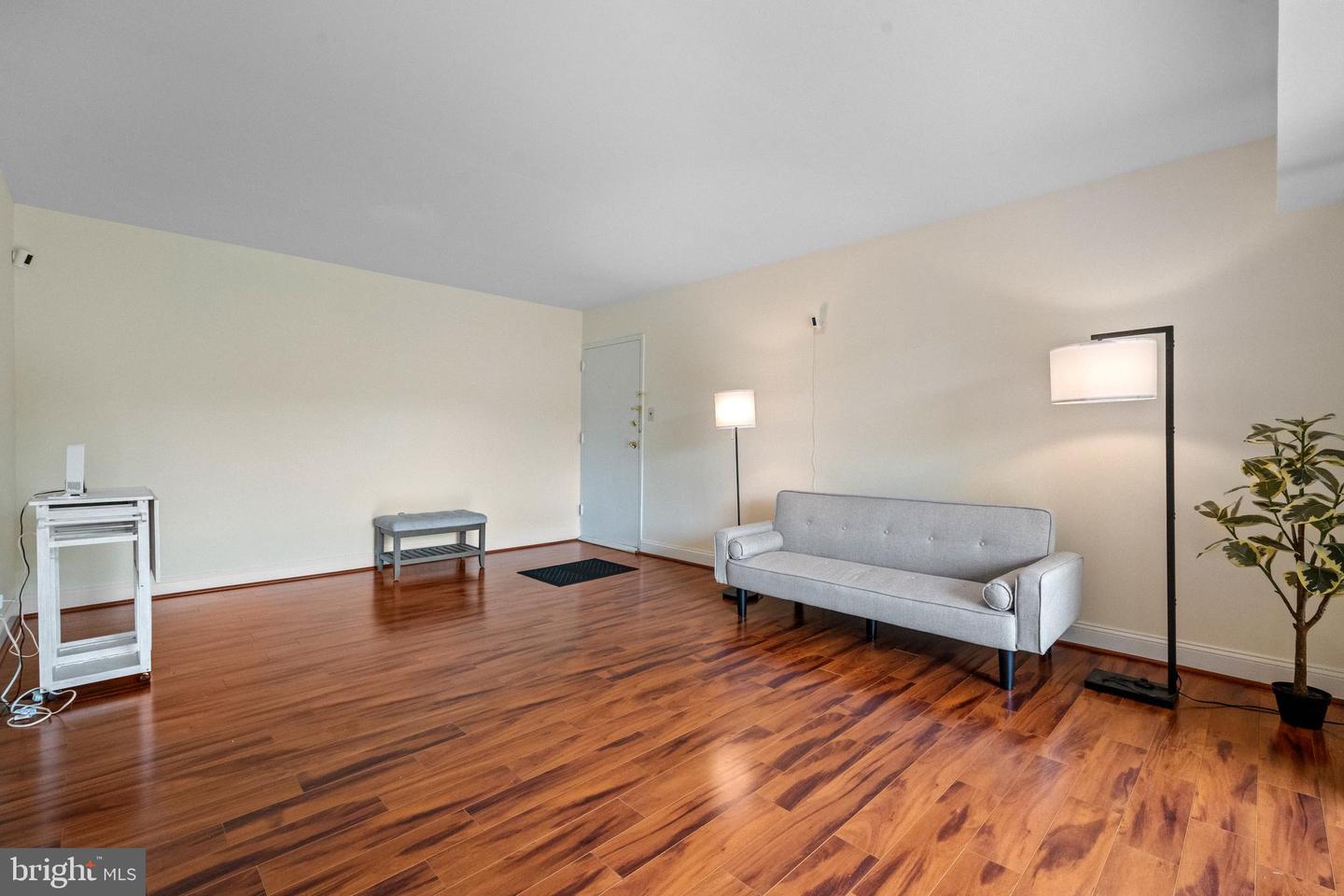 7984 AUDUBON AVE #203, ALEXANDRIA, Virginia 22306, 2 Bedrooms Bedrooms, ,1 BathroomBathrooms,Residential,For sale,7984 AUDUBON AVE #203,VAFX2243866 MLS # VAFX2243866