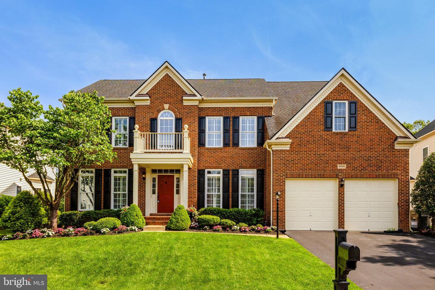 43313 JERPOINT CT, CHANTILLY, Virginia 20152, 4 Bedrooms Bedrooms, ,4 BathroomsBathrooms,Residential,For sale,43313 JERPOINT CT,VALO2098164 MLS # VALO2098164