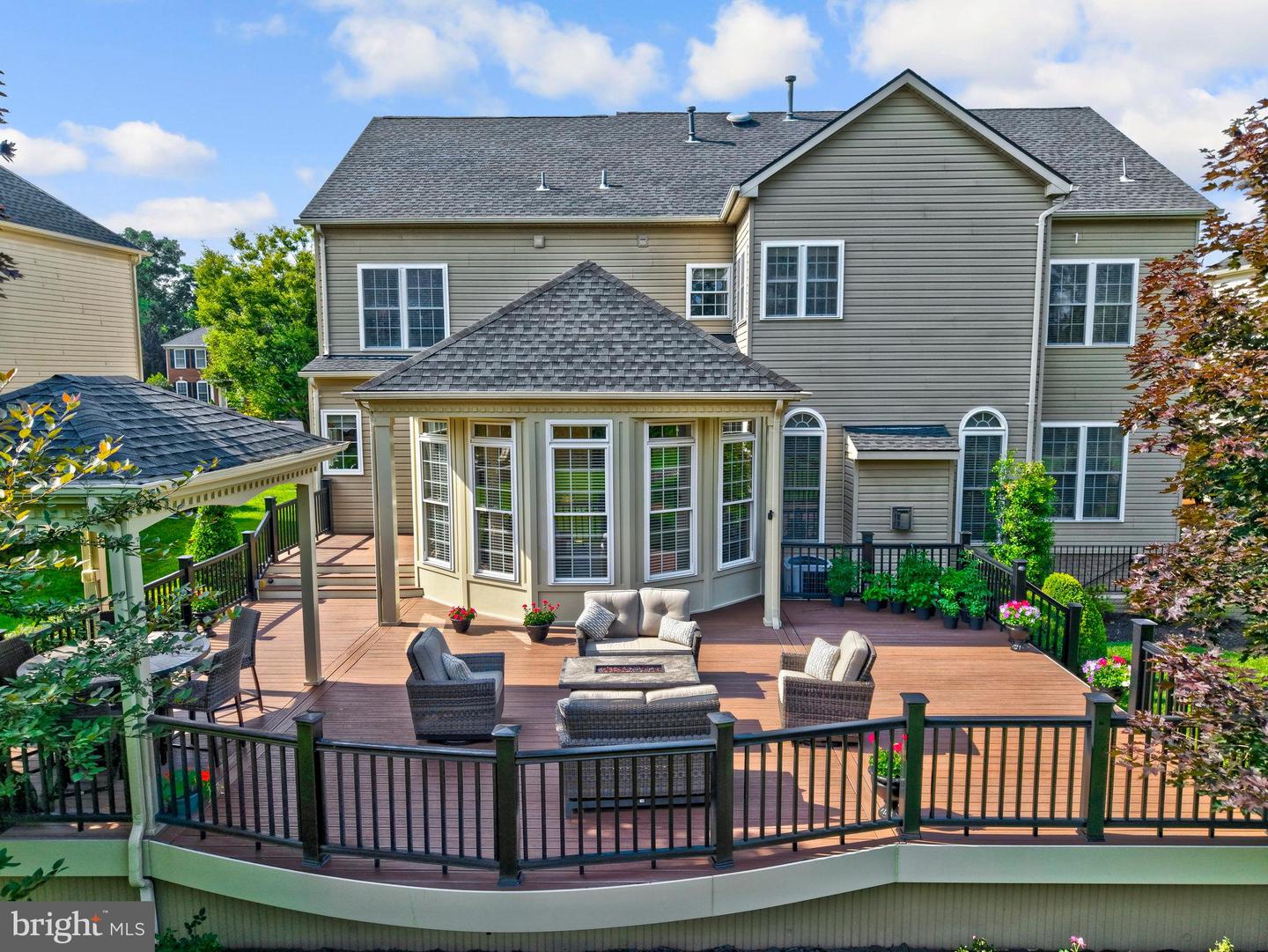 43313 JERPOINT CT, CHANTILLY, Virginia 20152, 4 Bedrooms Bedrooms, ,4 BathroomsBathrooms,Residential,For sale,43313 JERPOINT CT,VALO2098164 MLS # VALO2098164