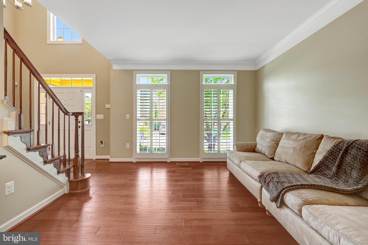 43313 JERPOINT CT, CHANTILLY, Virginia 20152, 4 Bedrooms Bedrooms, ,4 BathroomsBathrooms,Residential,For sale,43313 JERPOINT CT,VALO2098164 MLS # VALO2098164