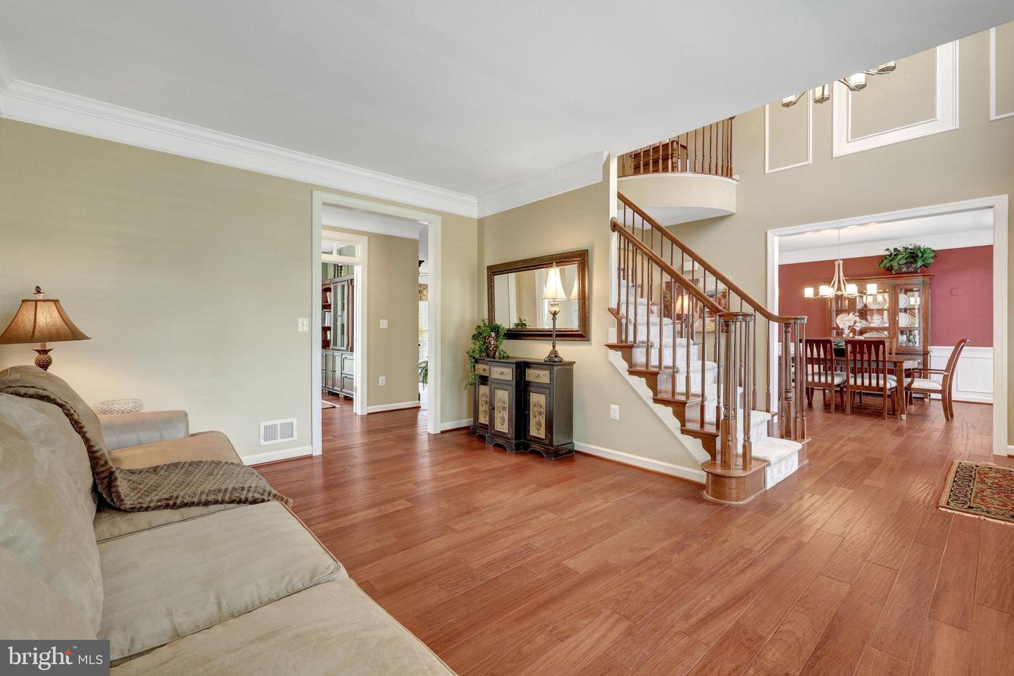 43313 JERPOINT CT, CHANTILLY, Virginia 20152, 4 Bedrooms Bedrooms, ,4 BathroomsBathrooms,Residential,For sale,43313 JERPOINT CT,VALO2098164 MLS # VALO2098164