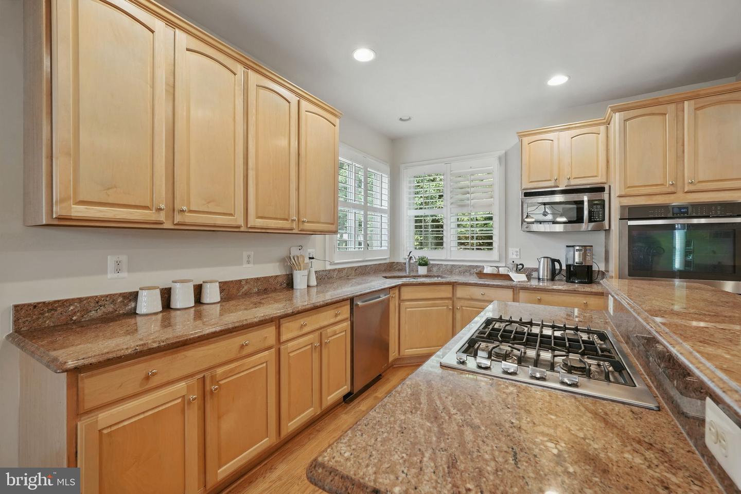 2108 TYSONS EXECUTIVE CT, DUNN LORING, Virginia 22027, 5 Bedrooms Bedrooms, ,4 BathroomsBathrooms,Residential,For sale,2108 TYSONS EXECUTIVE CT,VAFX2243870 MLS # VAFX2243870