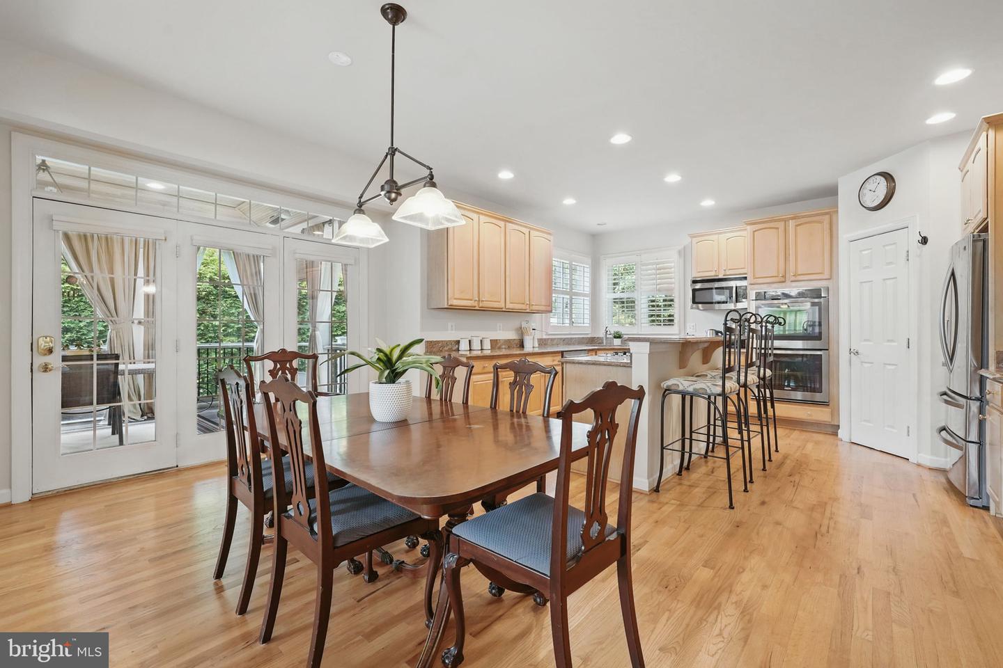 2108 TYSONS EXECUTIVE CT, DUNN LORING, Virginia 22027, 5 Bedrooms Bedrooms, ,4 BathroomsBathrooms,Residential,For sale,2108 TYSONS EXECUTIVE CT,VAFX2243870 MLS # VAFX2243870