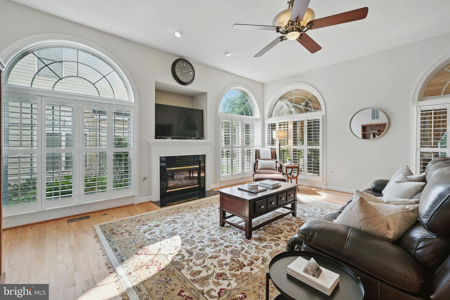 2108 TYSONS EXECUTIVE CT, DUNN LORING, Virginia 22027, 5 Bedrooms Bedrooms, ,4 BathroomsBathrooms,Residential,For sale,2108 TYSONS EXECUTIVE CT,VAFX2243870 MLS # VAFX2243870