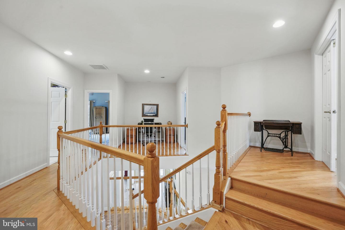 2108 TYSONS EXECUTIVE CT, DUNN LORING, Virginia 22027, 5 Bedrooms Bedrooms, ,4 BathroomsBathrooms,Residential,For sale,2108 TYSONS EXECUTIVE CT,VAFX2243870 MLS # VAFX2243870