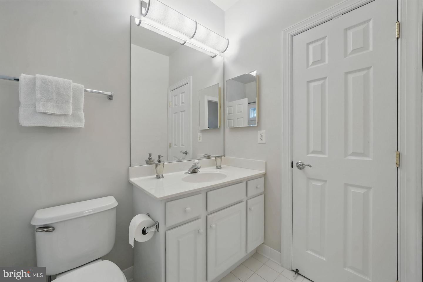 2108 TYSONS EXECUTIVE CT, DUNN LORING, Virginia 22027, 5 Bedrooms Bedrooms, ,4 BathroomsBathrooms,Residential,For sale,2108 TYSONS EXECUTIVE CT,VAFX2243870 MLS # VAFX2243870