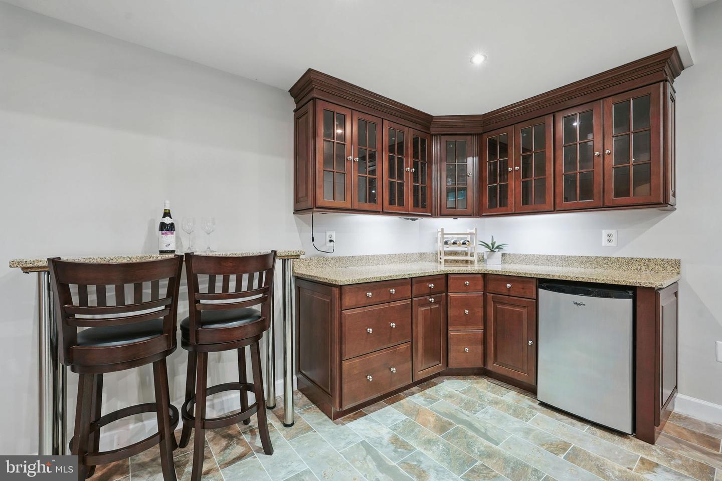 2108 TYSONS EXECUTIVE CT, DUNN LORING, Virginia 22027, 5 Bedrooms Bedrooms, ,4 BathroomsBathrooms,Residential,For sale,2108 TYSONS EXECUTIVE CT,VAFX2243870 MLS # VAFX2243870