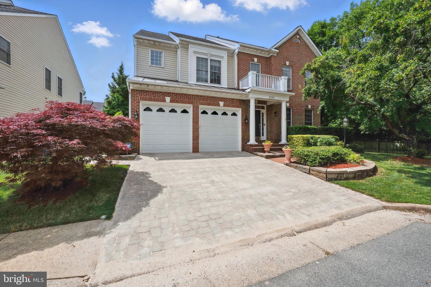 2108 TYSONS EXECUTIVE CT, DUNN LORING, Virginia 22027, 5 Bedrooms Bedrooms, ,4 BathroomsBathrooms,Residential,For sale,2108 TYSONS EXECUTIVE CT,VAFX2243870 MLS # VAFX2243870