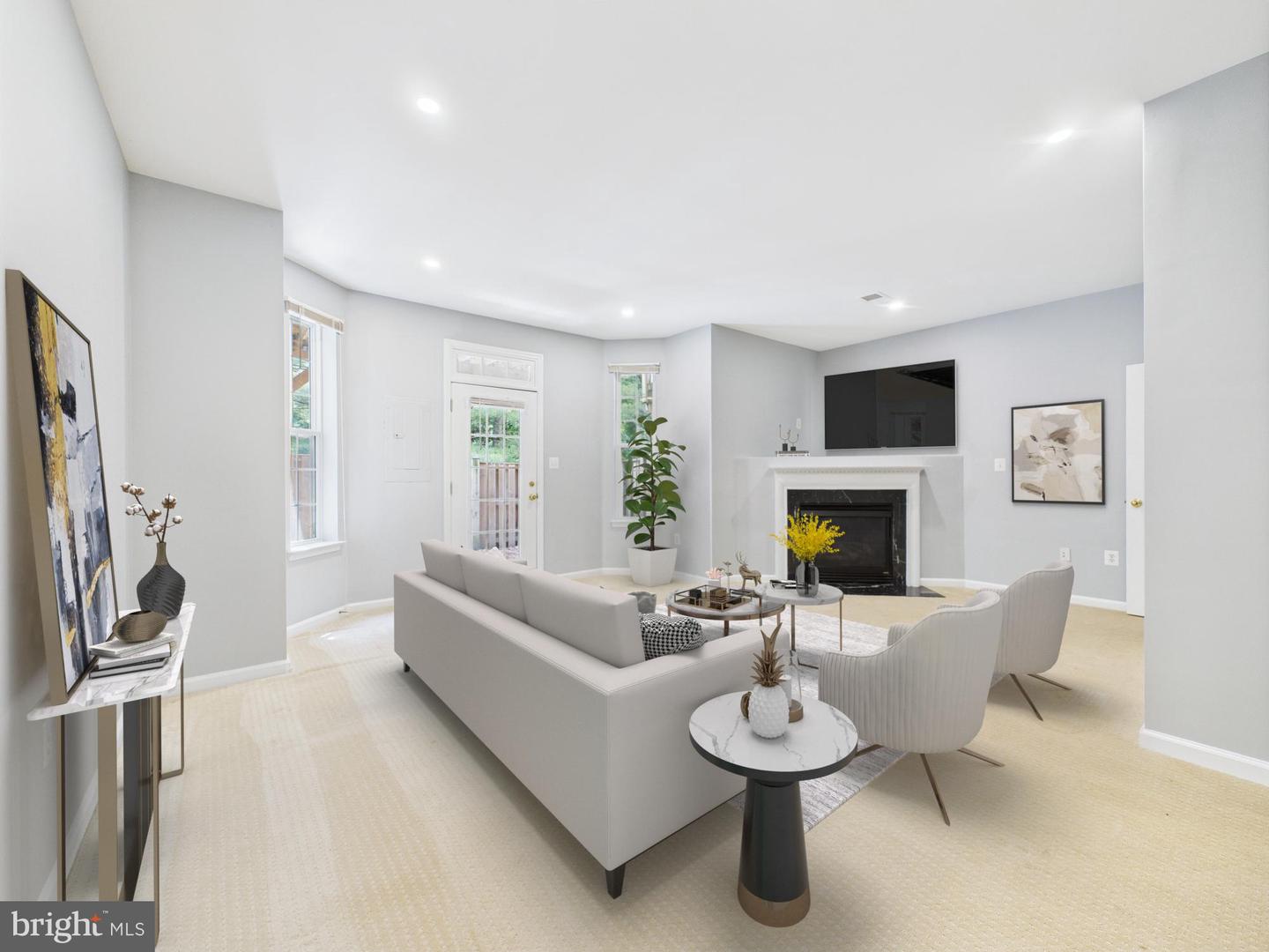 12241 STOCKTON TEES LN, FAIRFAX, Virginia 22030, 3 Bedrooms Bedrooms, ,3 BathroomsBathrooms,Residential,For sale,12241 STOCKTON TEES LN,VAFX2244132 MLS # VAFX2244132