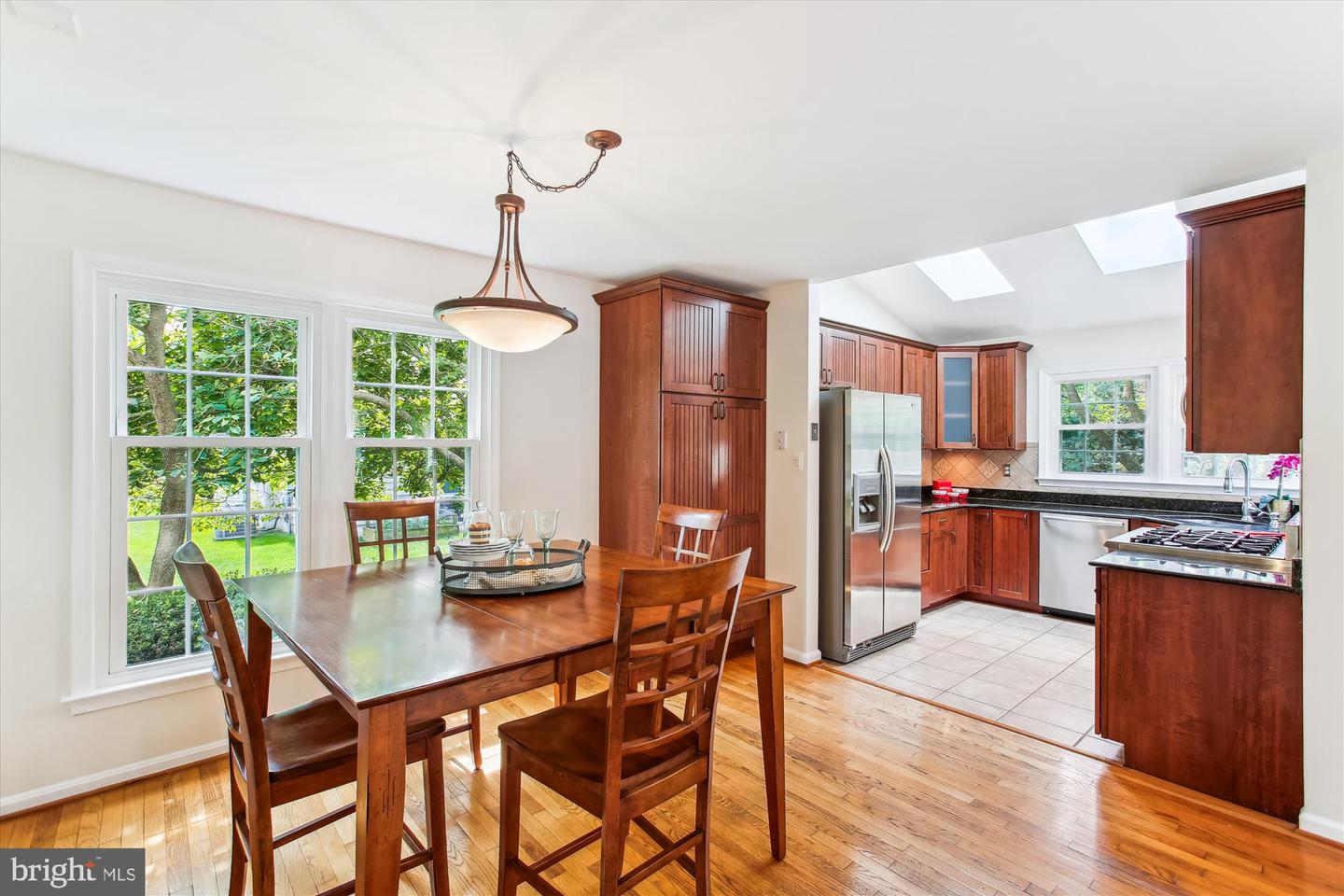 6584 FORSYTHIA ST, SPRINGFIELD, Virginia 22150, 3 Bedrooms Bedrooms, ,3 BathroomsBathrooms,Residential,For sale,6584 FORSYTHIA ST,VAFX2244200 MLS # VAFX2244200