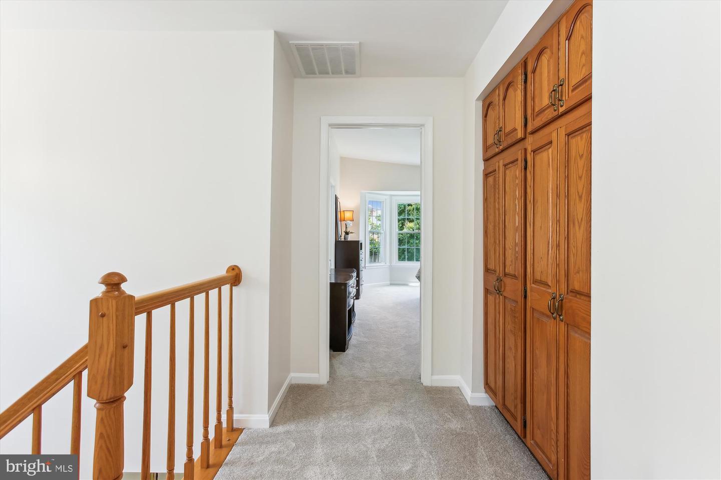6584 FORSYTHIA ST, SPRINGFIELD, Virginia 22150, 3 Bedrooms Bedrooms, ,3 BathroomsBathrooms,Residential,For sale,6584 FORSYTHIA ST,VAFX2244200 MLS # VAFX2244200