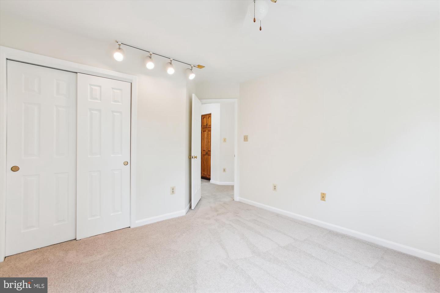 6584 FORSYTHIA ST, SPRINGFIELD, Virginia 22150, 3 Bedrooms Bedrooms, ,3 BathroomsBathrooms,Residential,For sale,6584 FORSYTHIA ST,VAFX2244200 MLS # VAFX2244200
