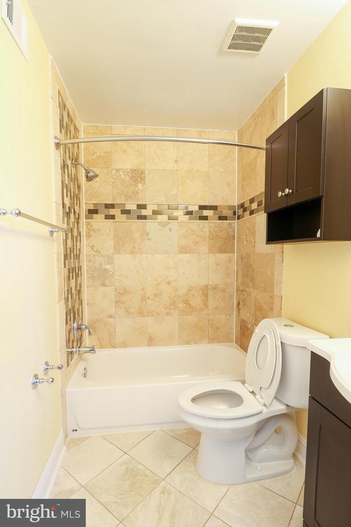 4530 AIRLIE WAY, ANNANDALE, Virginia 22003, 3 Bedrooms Bedrooms, ,3 BathroomsBathrooms,Residential,For sale,4530 AIRLIE WAY,VAFX2244290 MLS # VAFX2244290