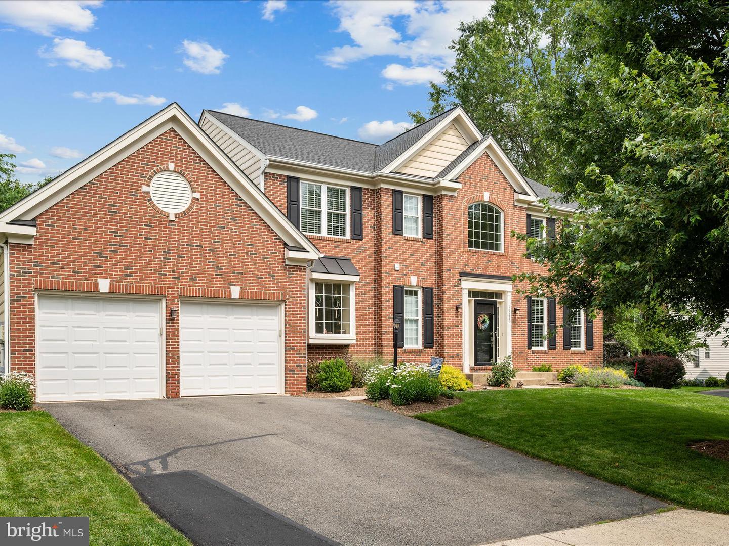 21526 GOLDEN AUTUMN PL, BROADLANDS, Virginia 20148, 4 Bedrooms Bedrooms, ,3 BathroomsBathrooms,Residential,For sale,21526 GOLDEN AUTUMN PL,VALO2098386 MLS # VALO2098386