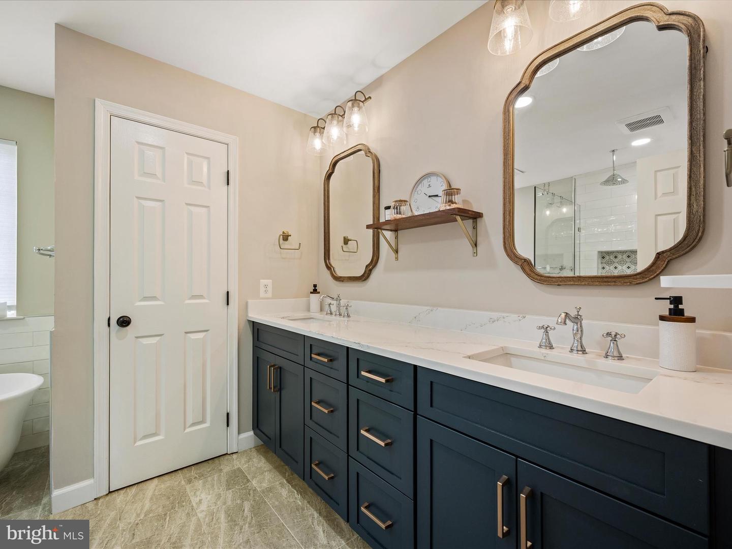 21526 GOLDEN AUTUMN PL, BROADLANDS, Virginia 20148, 4 Bedrooms Bedrooms, ,3 BathroomsBathrooms,Residential,For sale,21526 GOLDEN AUTUMN PL,VALO2098386 MLS # VALO2098386